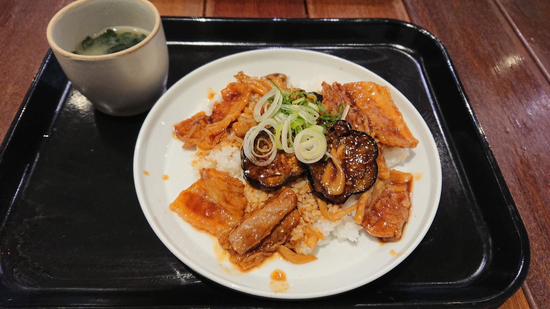 TYPE-MOON展 UnlimitedBladeWorks なすときのこの甘辛豚丼